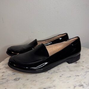 Natural Soul by Naturalizer Loafers Size 8 M black Vegan Leather shoes flats